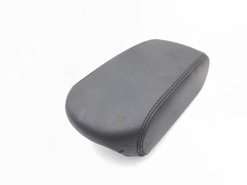 Used Armrest / Center console Armrest / Center console 33261171 33261171