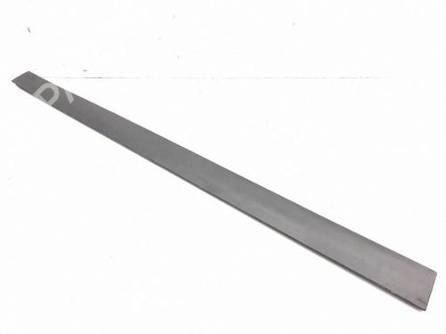 Used Door moulding trim Door moulding trim VW PHAETON (3D1, 3D2, 3D3, 3D4, 3D6, 3D7, 3D8, 3D9) 3.0 V6 TDI 4motion (240 hp) 40466127 40466127