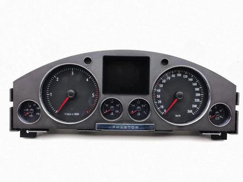 Used Instrument cluster Instrument cluster VW PHAETON (3D1, 3D2, 3D3, 3D4, 3D6, 3D7, 3D8, 3D9) 3.0 V6 TDI 4motion (240 hp) 39990852 39990852