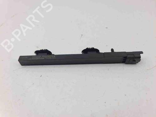 Used Interior roof handle PEUGEOT 2008 II (UD_, US_, UY_, UJ_, UR_, UC_) 1.2 PureTech 130 (USHNS, URHNS) (130 hp) 28879416