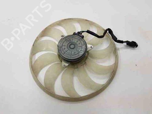 Used Radiator fan MITSUBISHI OUTLANDER II (CW_W) 2.2 DI-D 4WD (156 hp) 28869520