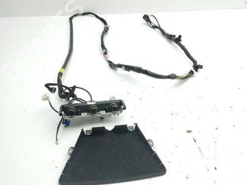 Camera TESLA MODEL 3 (5YJ3) EV (238 hp) 28863924