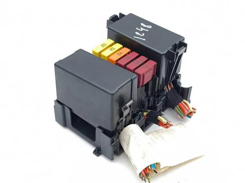 Used Fuse box Fuse box 33398847 33398847