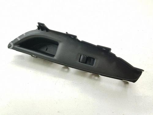 Used Left rear window switch Left rear window switch MITSUBISHI OUTLANDER III (GG_W, GF_W, ZJ, ZL, ZK) 2.2 Di-D 4WD (GF6W) (150 hp) 40192361 40192361