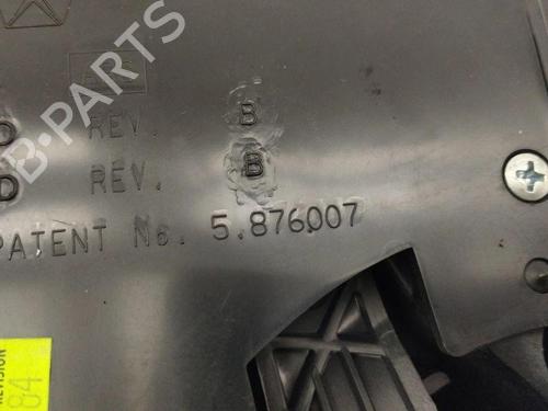 Cup/Object holder CHRYSLER VOYAGER IV (RG, RS) 2.8 CRD | BP28874607I37 