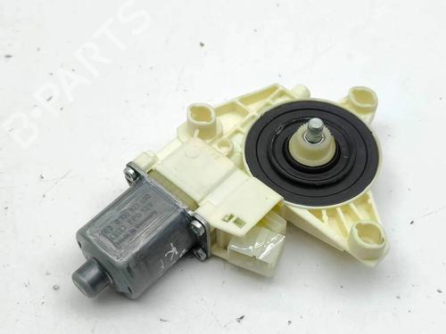 Left front window motor INFINITI Q30 1.5 D | BP33664573E21 - Image 2