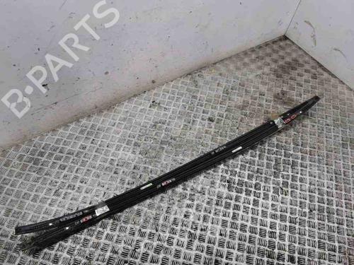 Interior roof handle MERCEDES-BENZ EQA (H243) EQA 250 (243.701) | BP28902602I35 