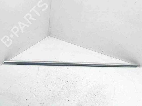 Dørliste MERCEDES-BENZ EQA (H243) EQA 250 (243.701) (190 hp) 28902604