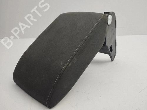 Used Armrest / Center console Armrest / Center console 38250790 38250790