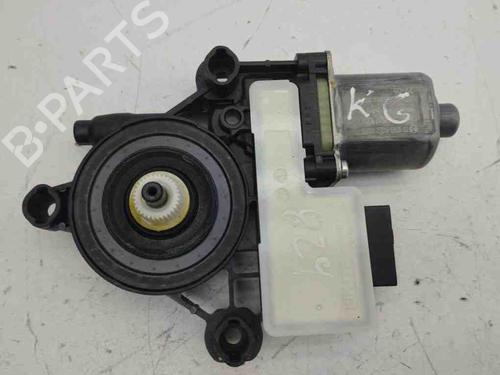 Moteur de lève-vitre arrière gauche AUDI A1 Sportback (8XA, 8XF) 1.0 TFSI (95 hp) 28901452