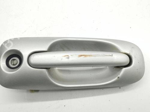 Used Rear left exterior door handle CHRYSLER VOYAGER IV (RG, RS) 2.8 CRD (150 hp) 28895144