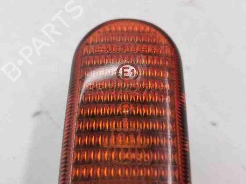 Repetiteur clignotant avant droit RENAULT SCÉNIC I MPV (JA0/1_, FA0_) 2.0 16V (JA1D, JA17) (140 hp) 28871342