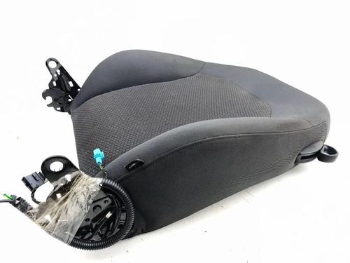 Left front seat AUDI A1 (8X1, 8XK) 1.6 TDI | BP36199742C15 - Image 3