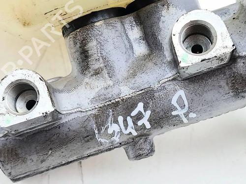 Brake master cylinder PORSCHE 911 (996) 3.4 Carrera | BP30731117M77