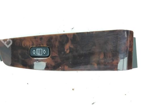 Right rear window switch MERCEDES-BENZ S-CLASS (W220, V220) S 320 CDI (220.026, 220.126) | BP28872361I28 