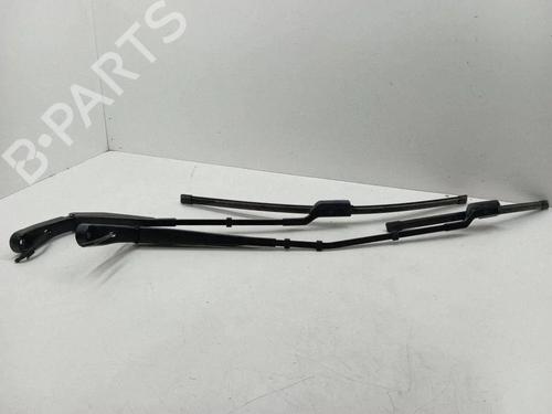Used Rear windshield wiper arm Rear windshield wiper arm 37289856 37289856