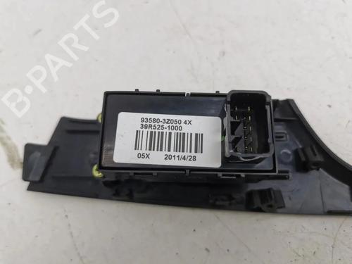 Left rear window switch HYUNDAI i40 I CW (VF) 1.7 CRDi | BP33645338I29 - Image 2