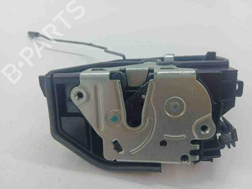 Używane Zamek drzwi przednich prawych BMW X5 (E70) xDrive 30 d (235 hp) 28897999