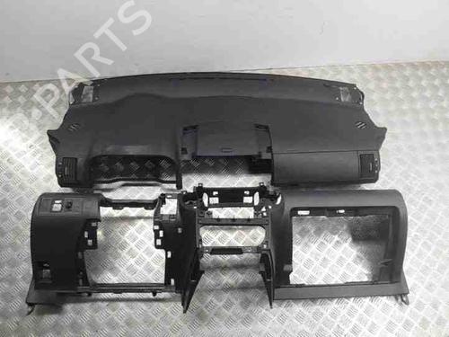 Used Dashboard TOYOTA COROLLA Verso (_E12_) 2.0 D-4D (CDE120_, CDE120R) (90 hp) 28870297