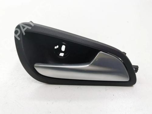 Used Rear right interior door handle Rear right interior door handle 36175582 36175582