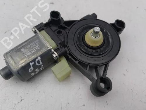 Portierruitmotor rechtsvoor SEAT LEON (KL1, KLG) 1.5 TSI (131 hp) 28861411
