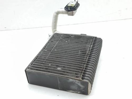 AC radiator MASERATI QUATTROPORTE V 4.7 S | BP33667722M32 - Image 3