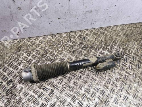 Used Right rear shock absorber Right rear shock absorber LAND ROVER RANGE ROVER IV (L405) 4.4 SDV8 4x4 (340 hp) 38240461 38240461
