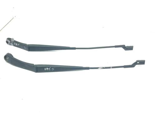 Used Front windshield wiper arm Front windshield wiper arm 33864330 33864330