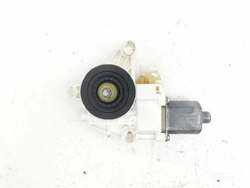 Used Right rear window motor Right rear window motor 28900372 28900372
