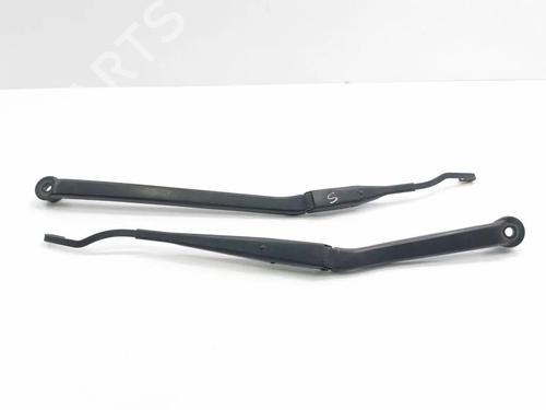 Used Rear windshield wiper arm Rear windshield wiper arm 36213642 36213642