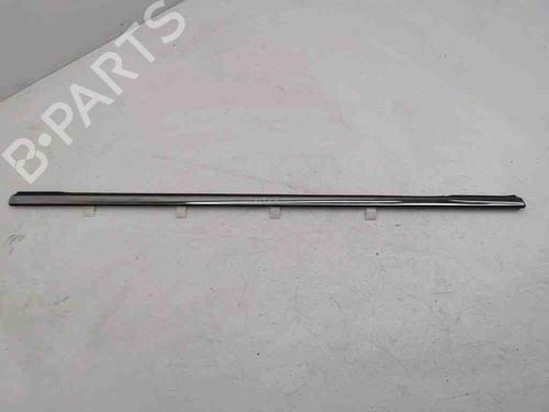 Used Door moulding trim OPEL ANTARA A (L07) 2.0 CDTI 4x4 (150 hp) 28891189