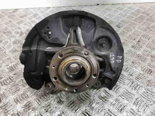 Used Right front steering knuckle OPEL ASTRA L (OV5) 1.2 (FPHNSL, FPHNSR) (131 hp) 28880987