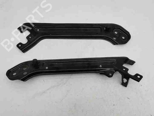 Venstre forlygtestøtte SKODA OCTAVIA I (1U2) 2.0 (116 hp) 28862546