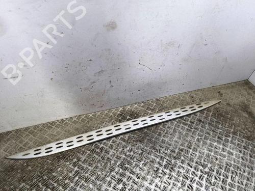 Used Right sideskirt Right sideskirt 38278457 38278457