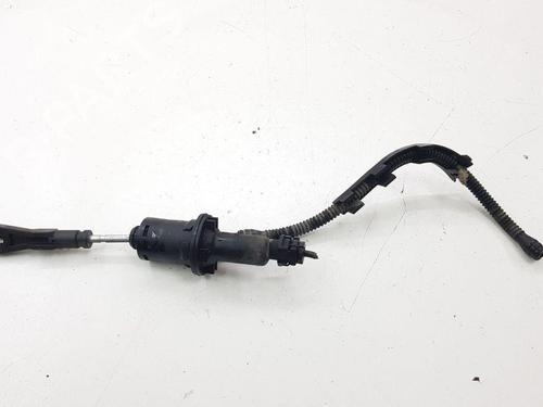 Used Clutch slave cylinder PEUGEOT 407 (6D_) 2.0 HDi 135 (6DRHRH, 6DRHRE, 6DRHRG, 6DRHRJ) (136 hp) 28886359
