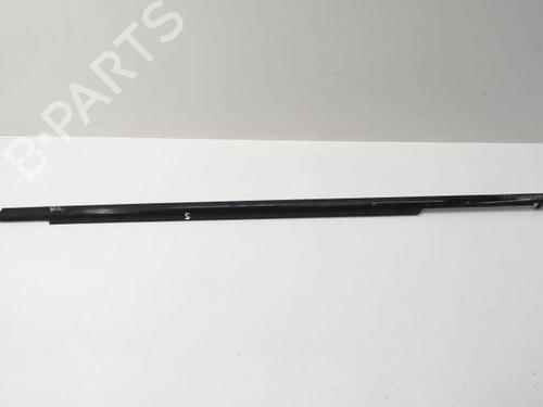 Used Door moulding trim MERCEDES-BENZ C-CLASS (W204) C 220 CDI (204.008) (170 hp) 28869846