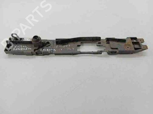 Used Crossmember TOYOTA AURIS (_E18_) 1.4 D-4D (NDE180_, NDE180R) (90 hp) 28850918