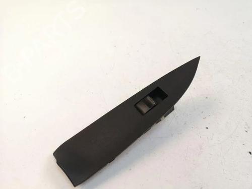 Used Right rear window switch Right rear window switch 28868001 28868001