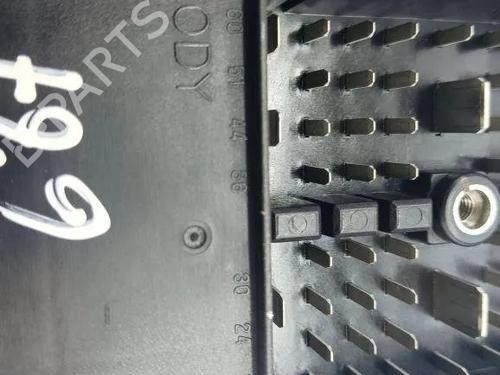 Fuse box OPEL ANTARA A (L07) 2.2 CDTi | BP28876606E1 - Image 9
