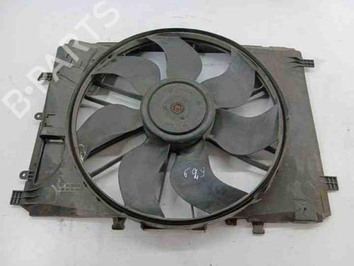 Used Radiator fan MERCEDES-BENZ C-CLASS (W204) C 220 CDI (204.008) (170 hp) 28852432