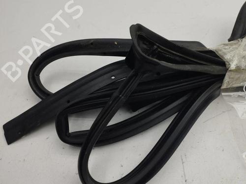 Rubber door seal NISSAN QASHQAI II (J11, J11_) 1.3 DIG-T | BP28897193C142 