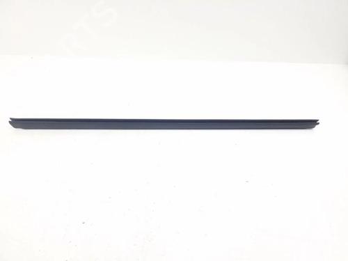 Gummiliste Gummiliste MERCEDES-BENZ E-CLASS (W211) E 320 CDI (211.022) (224 hp) 33913859 33913859