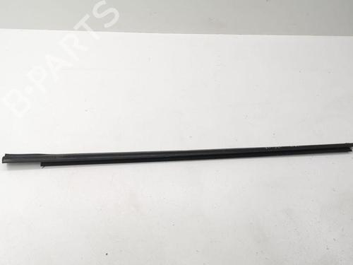 Used Door moulding trim HYUNDAI TUCSON (JM) 2.0 CRDi All-wheel Drive (140 hp) 28888997
