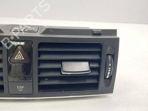 Air vent MERCEDES-BENZ C-CLASS (W204) C 220 CDI (204.002) | BP28841603I21 