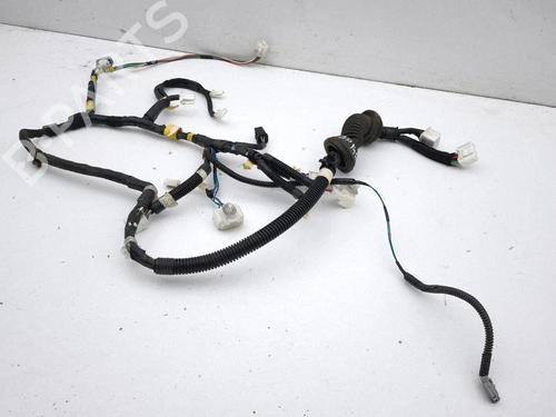 Used Wiring harness Wiring harness 37221017 37221017