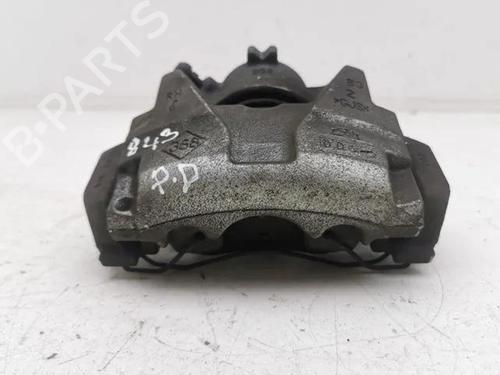Used Right front brake caliper NISSAN JUKE (F16_) 1.6 Hybrid (143 hp) 28865032