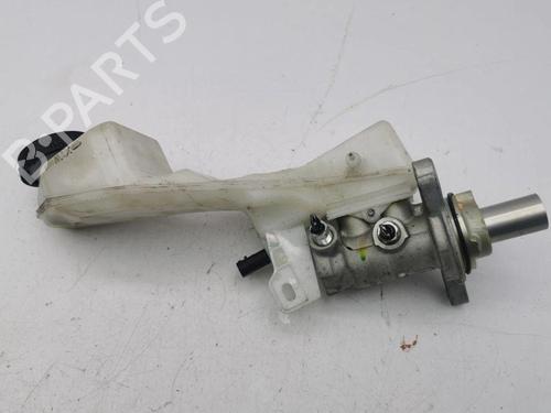 Used Brake master cylinder NISSAN QASHQAI II (J11, J11_) 1.3 DIG-T (140 hp) 28897146