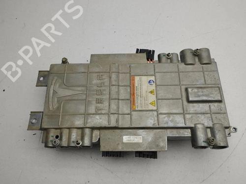 Used Electronic module Electronic module TESLA MODEL S (5YJS) 85 (388 hp) 40210320 40210320