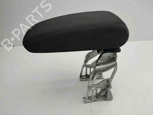 Used Armrest / Center console AUDI Q3 (F3B) 35 TFSI (150 hp) 28899718