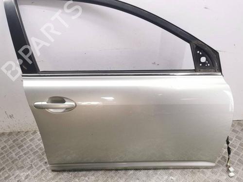 Used Right front door TOYOTA AVENSIS (_T25_) 2.2 D-CAT (ADT251_, ADT251R) (177 hp) 28907784